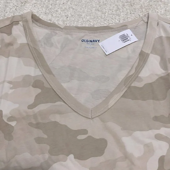 NWT- Old Navy - L & XL. Camo V Cut Twe - Picture 5 of 7
